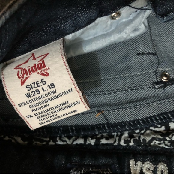 LA Idol Blinded out capris diamonds tons!! - Picture 5 of 5